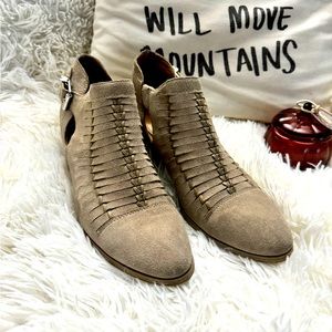 Franco Sarto ankle booties size 8